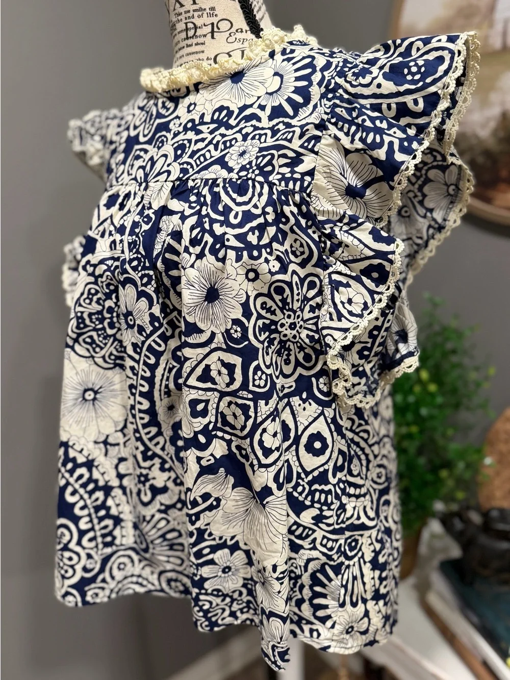 Umgee Navy and Cream Floral Lace-Trim Blouse - Picture 4 of 16